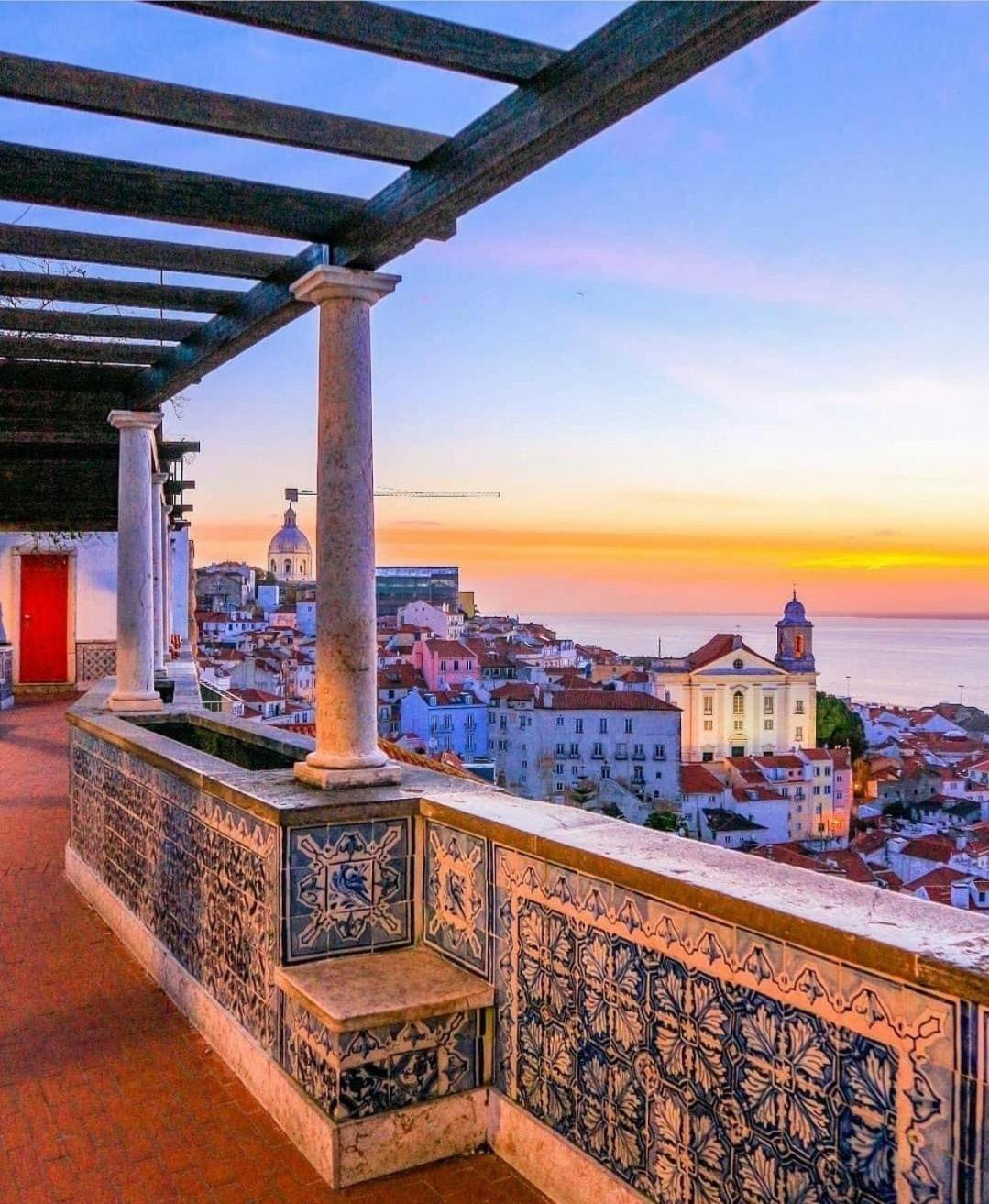 Alfama Historical Apartment 3 Bedroom Duplex Lisboa Eksteriør bilde